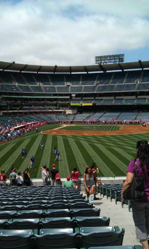 Angel Stadium, bloc: 236, rangée: v, place: 12