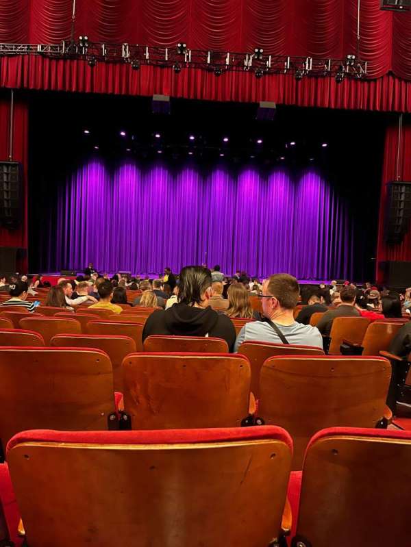 Chicago Theatre, bloc: MNFL4L, rangée: D, place: 403