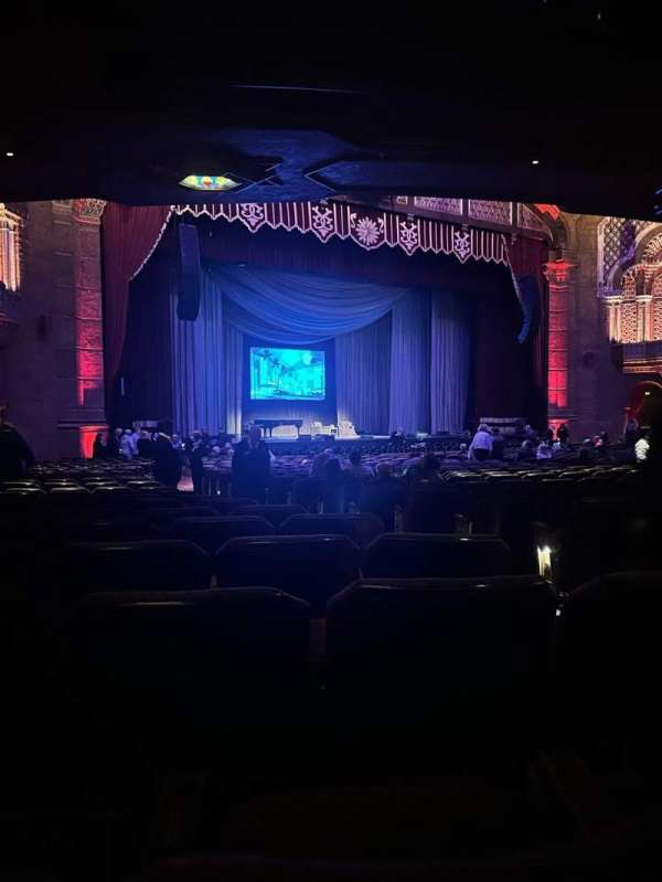 Fox Theatre, Atlanta, bloc: Orchestra L, rangée: BB, place: 5