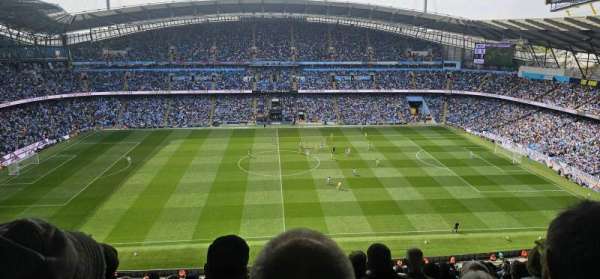 Etihad Stadium, Manchester, bloc: 305, rangée: 19, place: 142
