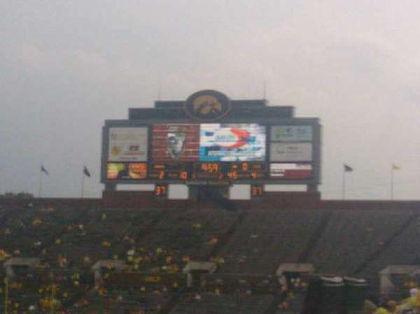 Kinnick Stadium, bloc: 131, rangée: 41, place: 1