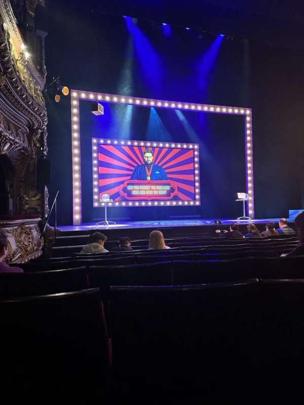 Apollo Theatre, bloc: Stalls, rangée: K, place: 20