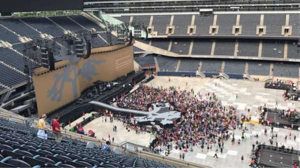 Soldier Field, bloc: 438, rangée: 20, place: 21