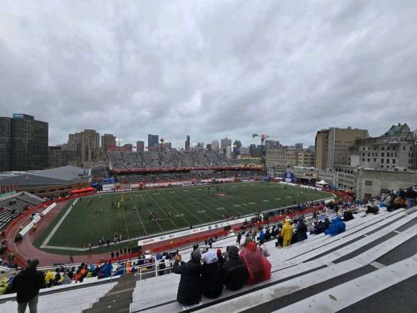 Percival Molson Memorial Stadium, bloc: J2, rangée: 13, place: 44
