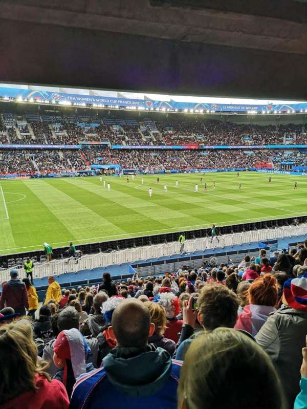 Parc des Princes, bloc: 104, rangée: 16, place: 29