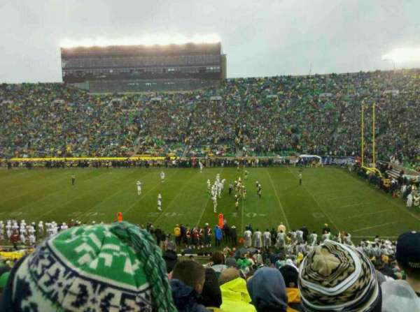 Notre Dame Stadium, bloc: 7, rangée: 45, place: 10