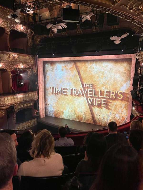 Apollo Theatre, bloc: Dress Circle, rangée: E, place: 9