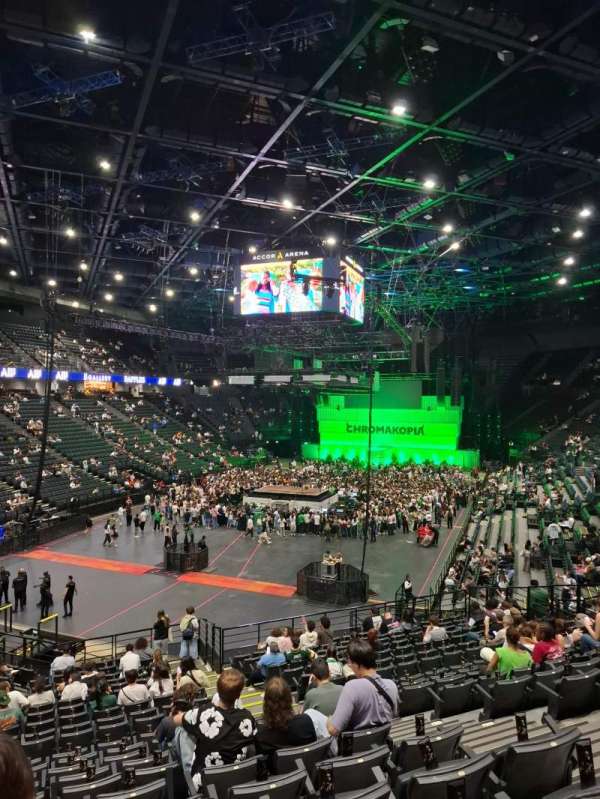 Accor Arena, bloc: Gradin B, rangée: 4, place: 19