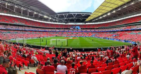Wembley Stadium, bloc: 111, rangée: 18, place: 251