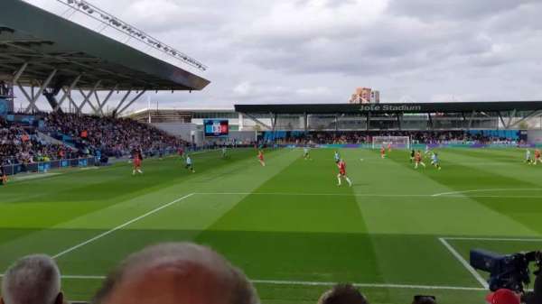 Joie Stadium, bloc: South Standing