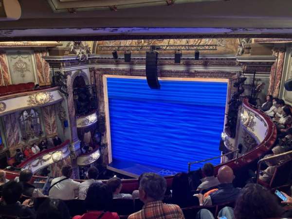 Novello Theatre, bloc: Grand Circle, rangée: E, place: 3