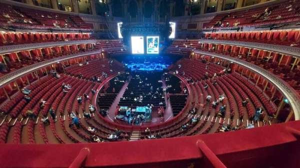 Royal Albert Hall, bloc: Second tier 47, rangée: 3, place: 5
