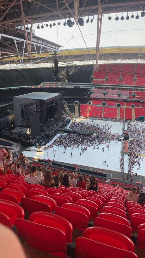Wembley Stadium, bloc: 528, rangée: 33, place: 35