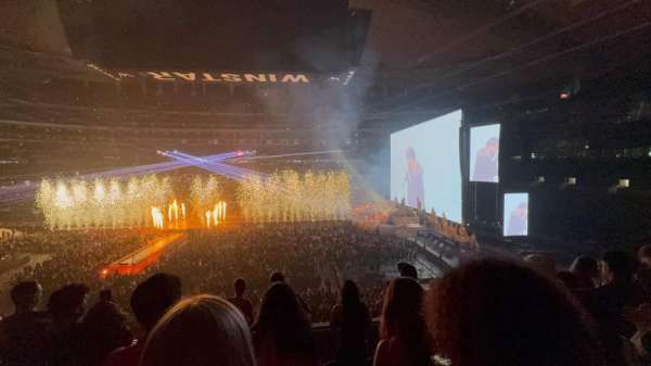 AT&T Stadium, bloc: C209, rangée: 6, place: 11