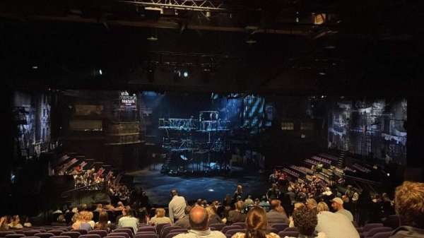 Troubadour Wembley Park Theatre, bloc: Manhattan, rangée: ZE, place: 17