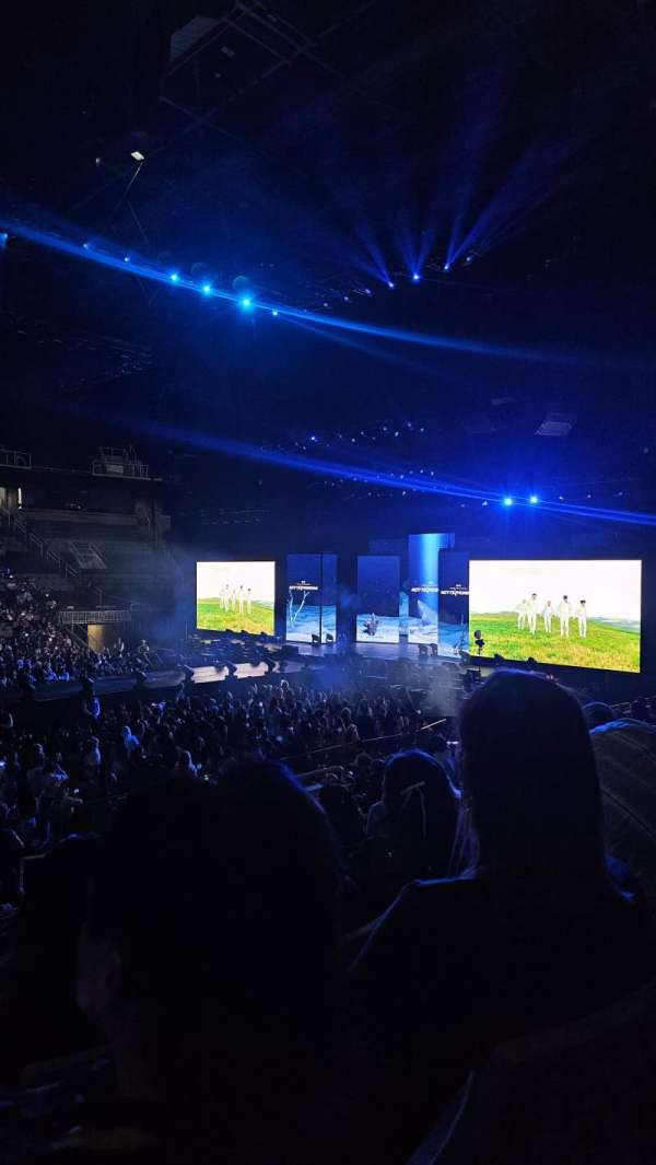SAP Center, bloc: 101, rangée: 14, place: 21