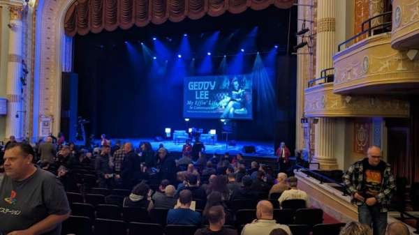 KeyBank State Theatre, bloc: Orchestra R, rangée: U, place: 312