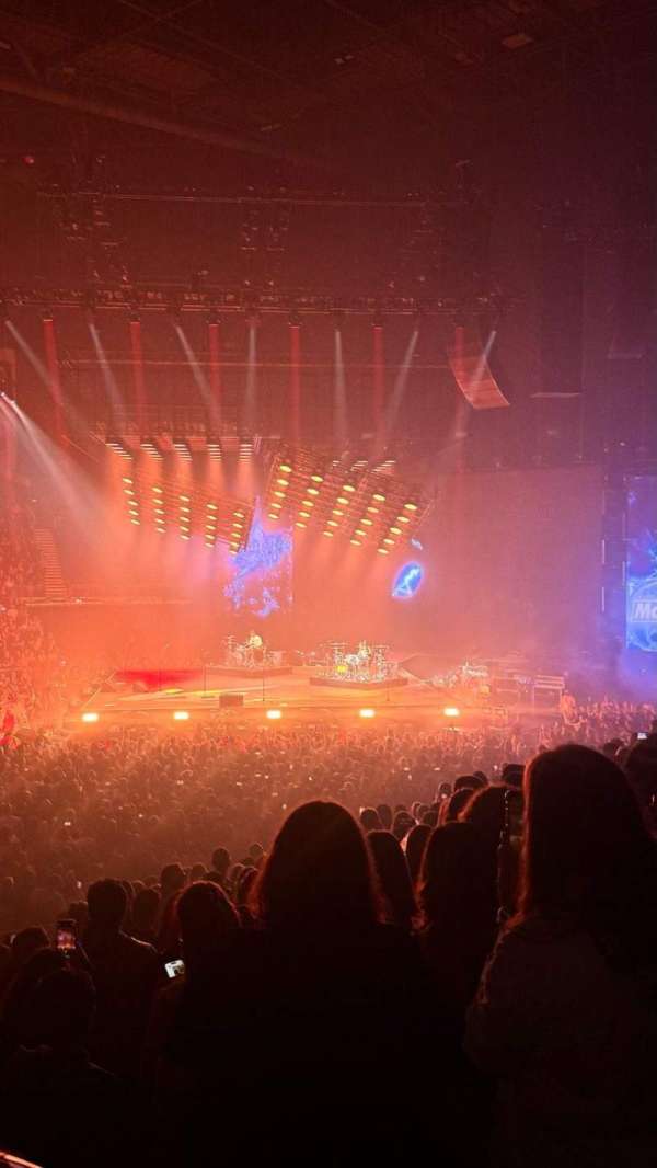 The O2, London, bloc: 111, rangée: R, place: 327-330