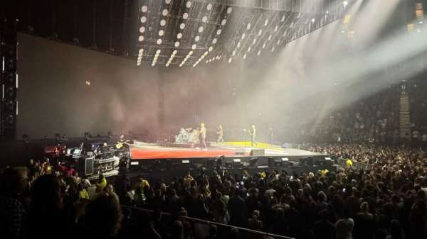 The O2, London, bloc: 111, rangée: H, place: 33-34