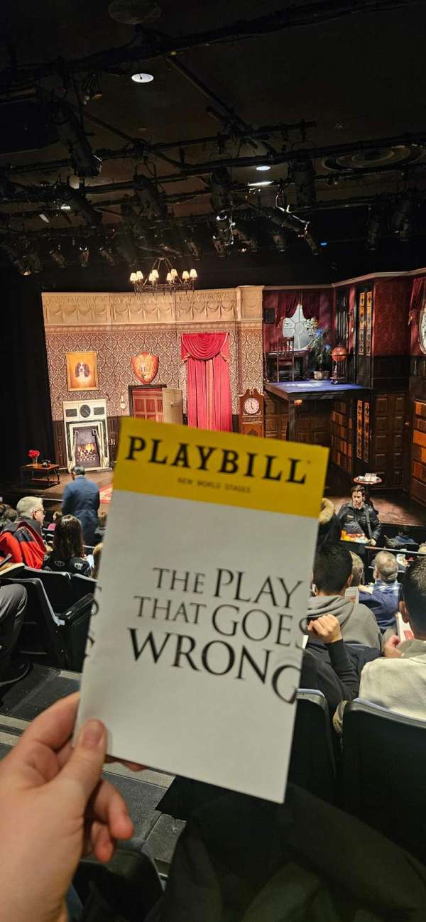 New World Stages - Stage 4, bloc: Orchestra R, rangée: M, place: 4