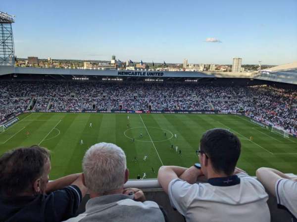 St James' Park, bloc: MS-LL7E, rangée: B, place: 141