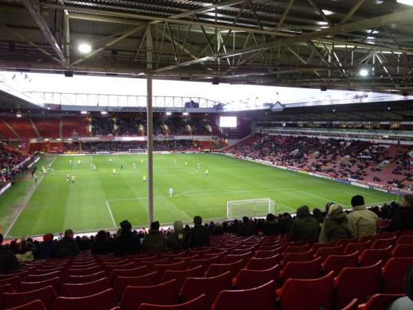 Bramall Lane, bloc: KB1, rangée: AF, place: 56