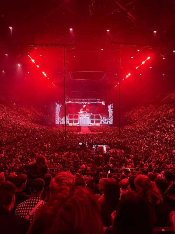 Accor Arena, bloc: Gradin U, rangée: 13, place: 28