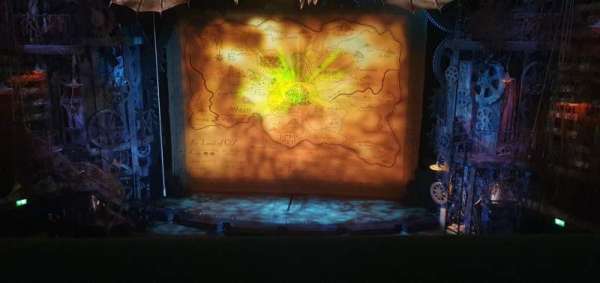 Apollo Victoria Theatre, bloc: Dress Circle, rangée: A, place: 21