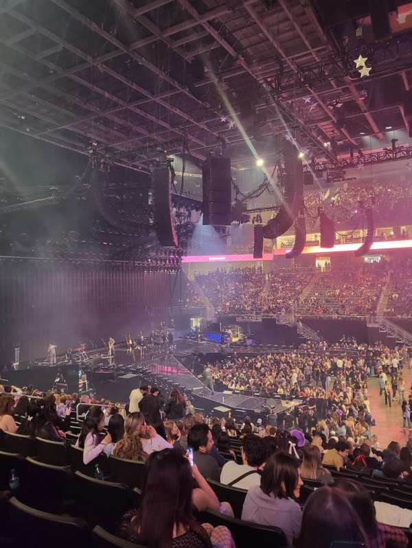 Moody Center, bloc: 119, rangée: Q, place: 4