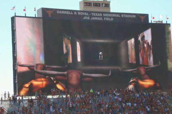Texas Memorial Stadium, bloc: 32