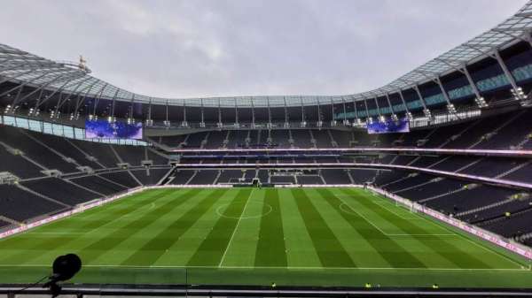 Tottenham Hotspur Stadium, bloc: 525, rangée: 4, place: 813