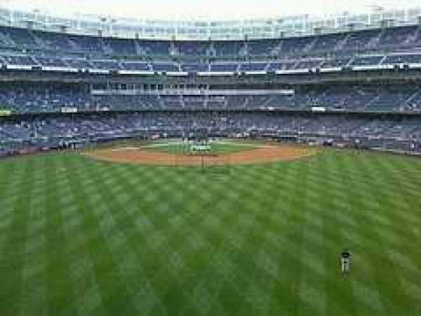 Yankee Stadium, bloc: Center Field