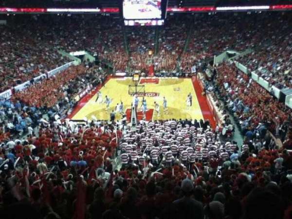 Lenovo Center, bloc: 111, rangée: YY, place: 10