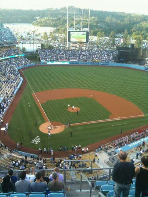 Dodger Stadium, bloc: 6TD, rangée: J, place: 22