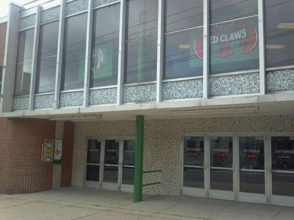 Portland Exposition Building, bloc: Outside