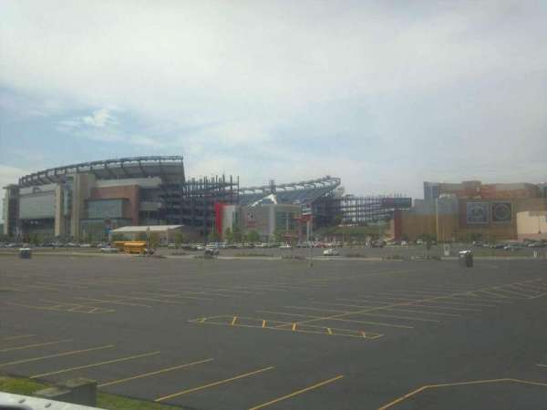 Gillette Stadium, bloc: Street