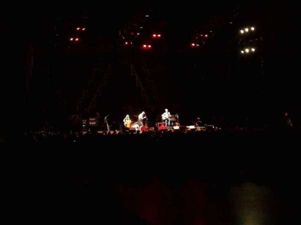 John Paul Jones Arena, bloc: 111, rangée: F, place: 3