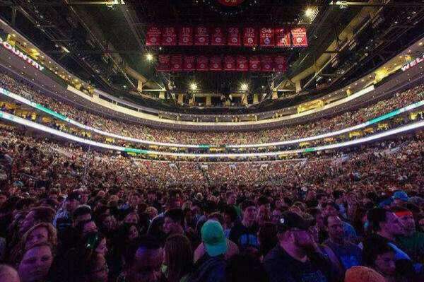 Xfinity Mobile Arena, bloc: Stage