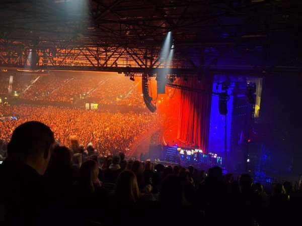 bp pulse LIVE, bloc: 1, rangée: YE, place: 6