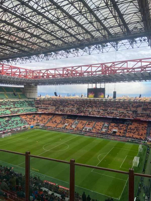 San Siro, bloc: 323, rangée: 3, place: 2
