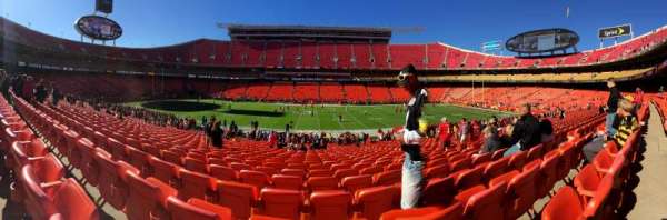 Arrowhead Stadium, bloc: 101, rangée: 29, place: 9and10