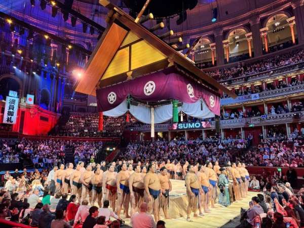 Royal Albert Hall, bloc: Stalls J, rangée: 2, place: 34