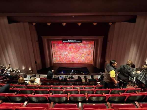 Cullen Theater, bloc: EE, rangée: Q, place: 10