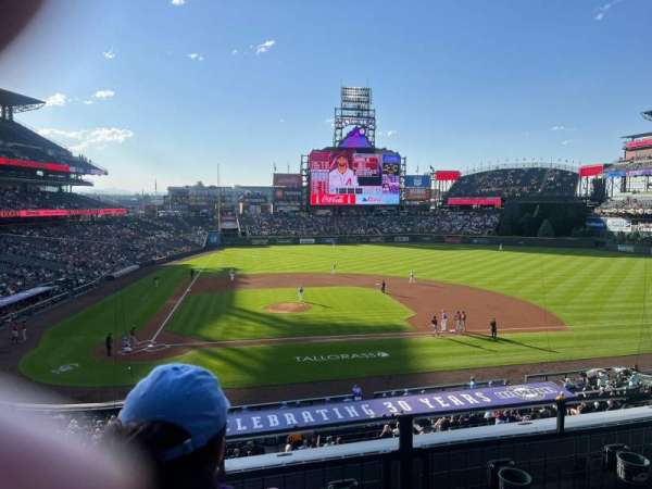 Coors Field, bloc: 225, rangée: 2, place: 11