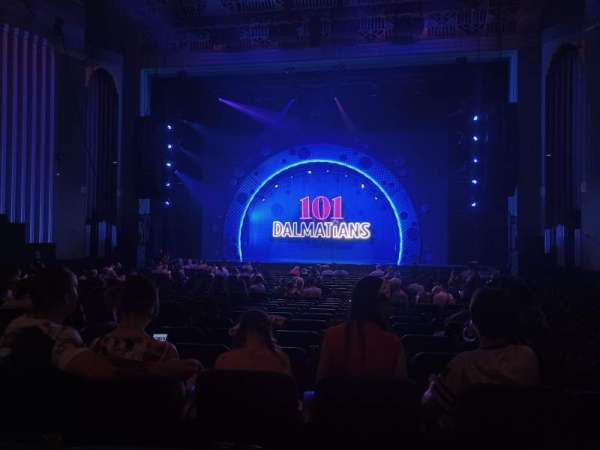 Eventim Apollo, bloc: Stalls, rangée: AA, place: 31