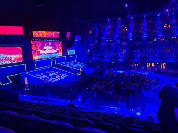 Ziggo Dome, bloc: 111, rangée: 14, place: 377