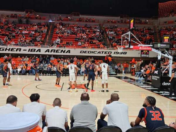 Gallagher-Iba Arena, bloc: 107, rangée: 3, place: 8