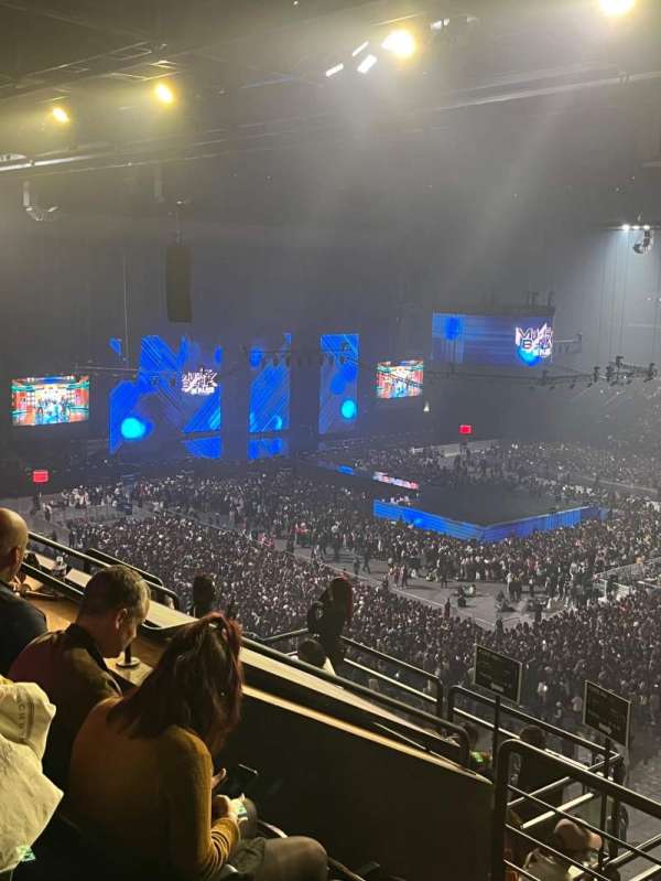 Paris La Défense Arena, bloc: 406, rangée: 51, place: 28
