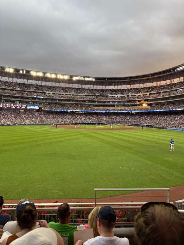 Target Field, bloc: 131, rangée: 4, place: 1
