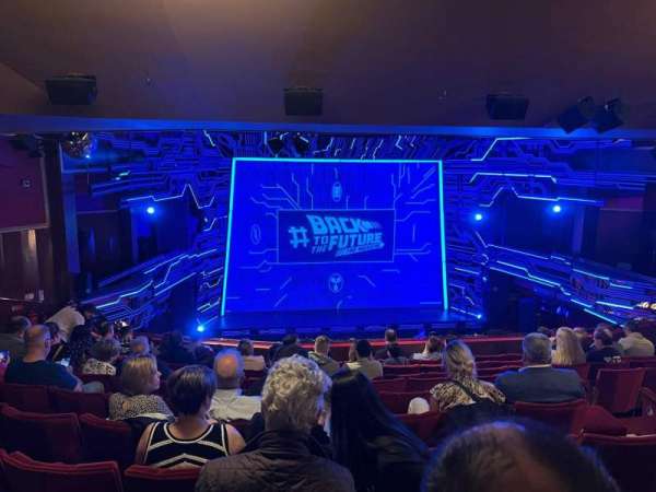 Adelphi Theatre, bloc: Dress Circle, rangée: K, place: 23